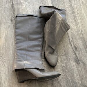 B Makowsky Stylish Gray Women's Boots
